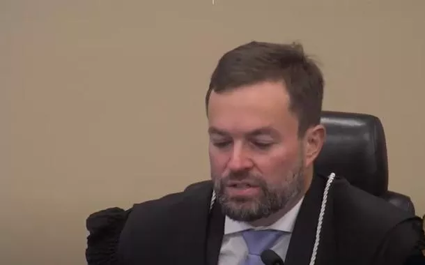 Quem é Luciano Carrasco Falavinha Souza, o relator que votou contra a cassação de Moro