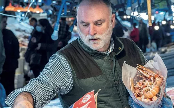 Chefe da ONG World Central Kitchen, Jose Andres diz que Israel atacou seus trabalhadores humanitários 'carro por carro'