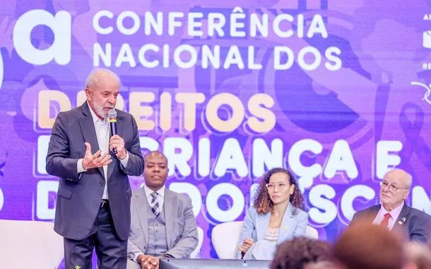 Lula defende direito à indignação diante das injustiças contra crianças e adolescentes em Conferência