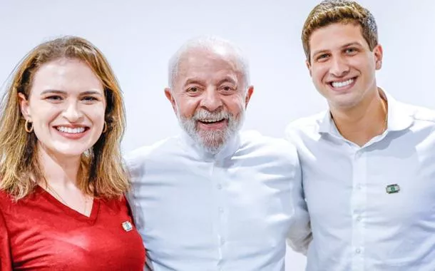 Marília Arraes e João Campos se encontram com Lula, que celebra: "união e reconstrução"