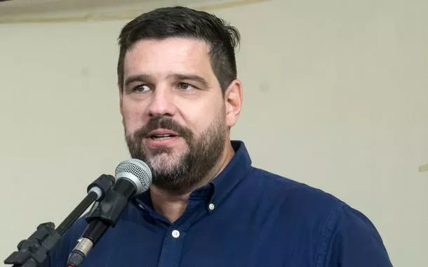 Marcelo Uchôa: 'a bancada do estupro faz uma hipocrisia pseudoreligiosa e tenta extorquir o governo 24 horas por dia'