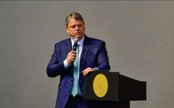 Governo Tarcísio desiste de demolir prédio de moradia popular
