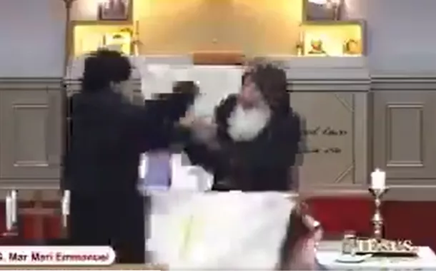 Várias pessoas ficam feridas em ataque com faca em igreja na Austrália, diz polícia (vídeo)