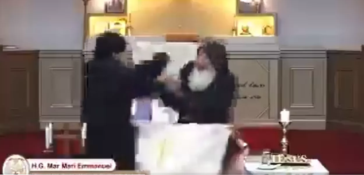 Várias pessoas ficam feridas em ataque com faca em igreja na Austrália, diz polícia (vídeo)