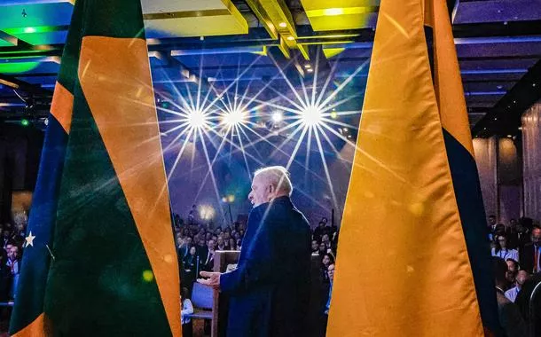 Lula em discurso na Colômbia