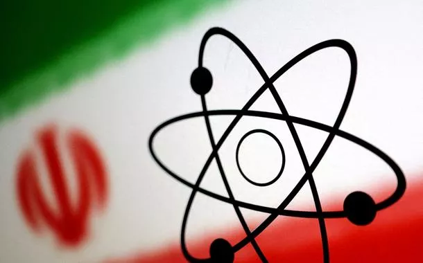 Irã e troika europeia concordam em retomar negociações sobre programa nuclear