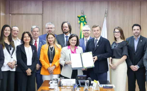 Ministério da Saúde e Google fecham parceria para facilitar acesso a informações sobre postos de vacinação
