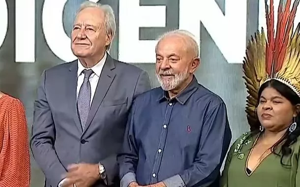 Marina Silva, Ricardo Lewandowski, Lula e Sonia Guajajara em reunião do Conselho Nacional de Política Indigenista