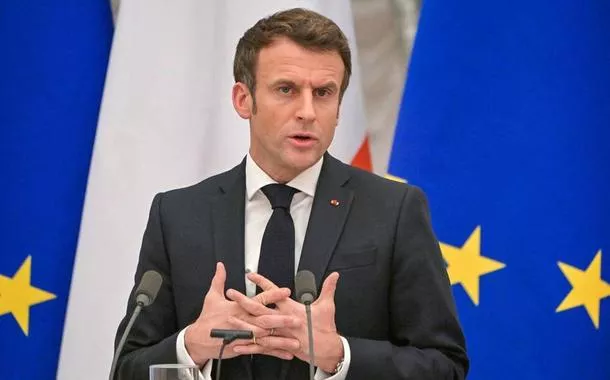 Macron diz que Europa deve estar pronta para impedir que Rússia vá "longe demais" na Ucrânia