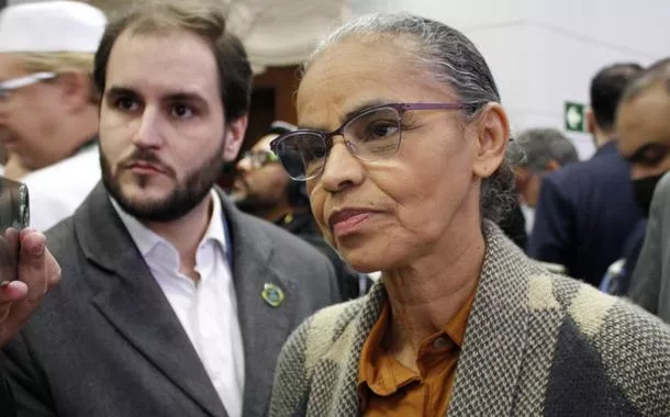 "A Petrobras tem que deixar de ser uma empresa de exploração de petróleo", diz Marina Silva
