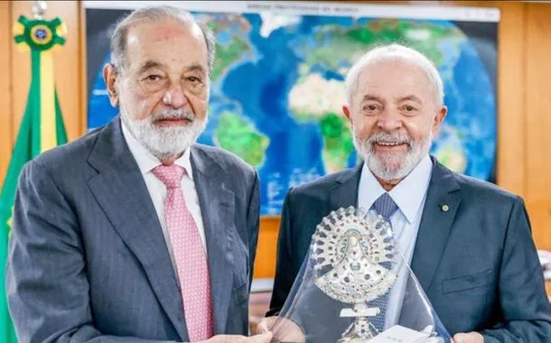 Empresário Carlos Slim tem reunião com Lula e promete investir R$ 40 bilhões no Brasil