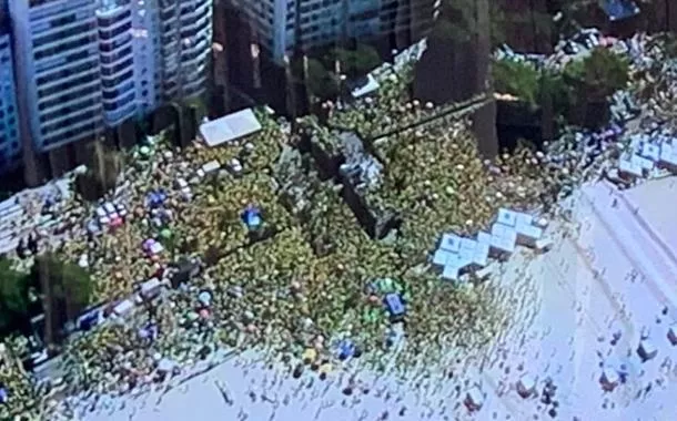 Flopou: manifestação bolsonarista reúne poucos apoiadores em Copacabana