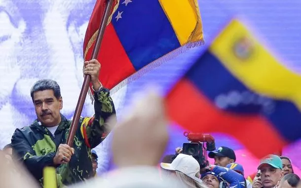 Maduro diz que é preciso vencer as eleições presidenciais ‘por nocaute’ para defender o direito à paz