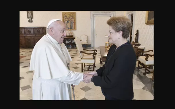 Papa Francisco recebe Dilma: "Reze por mim e eu rezo por você"