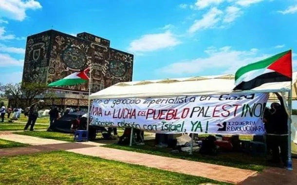 Estudantes universitários mexicanos montam acampamento pró-Palestina
