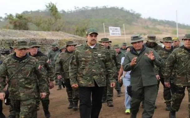 Maduro convoca Forças Armadas a fortalecerem caráter anti-imperialista em defesa da pátria