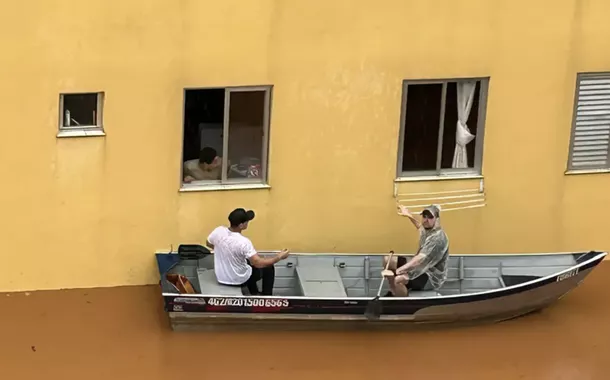 Morador de Canoas descreve fuga de alagamentos e diz que vive pesadelo