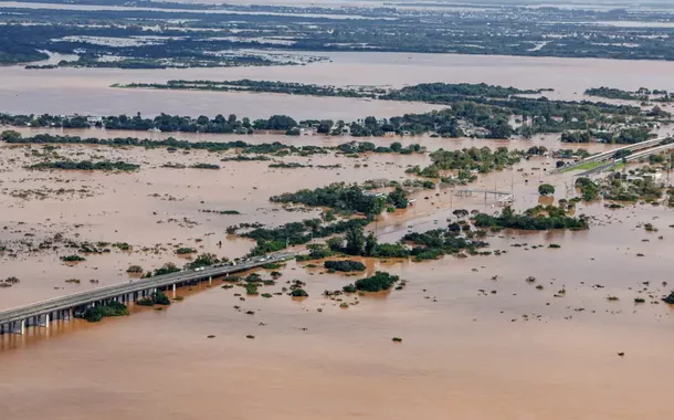 Enchente no Sul arrasa lavouras de arroz orgânico do MST e prejuízos podem chegar a 10 mil toneladas