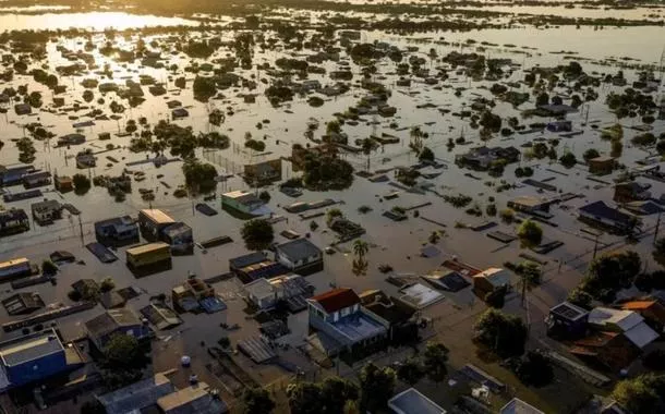 Quase 70 mil pessoas estão em abrigos gaúchos devido às fortes chuvas