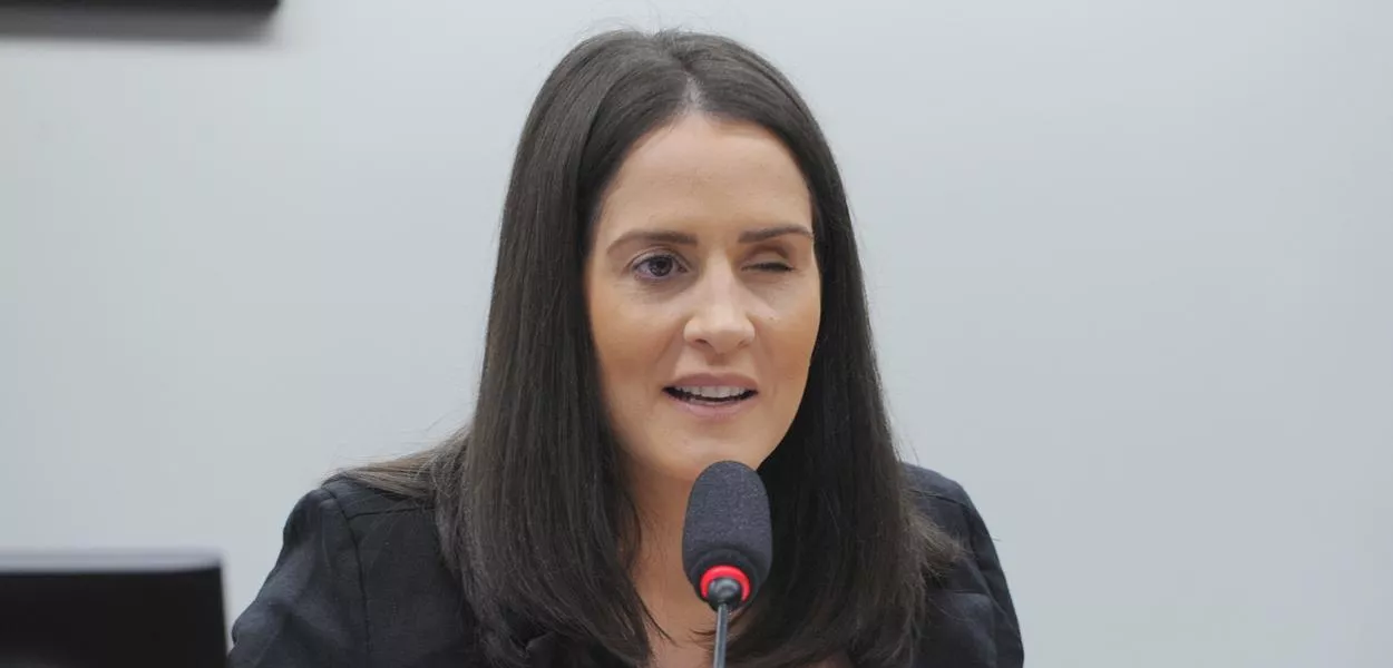 Amália Barros