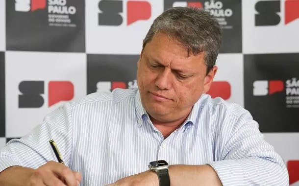 Tarcísio demite secretário que propagou fake news sobre investimento bilionário da Ucrânia em São Paulo