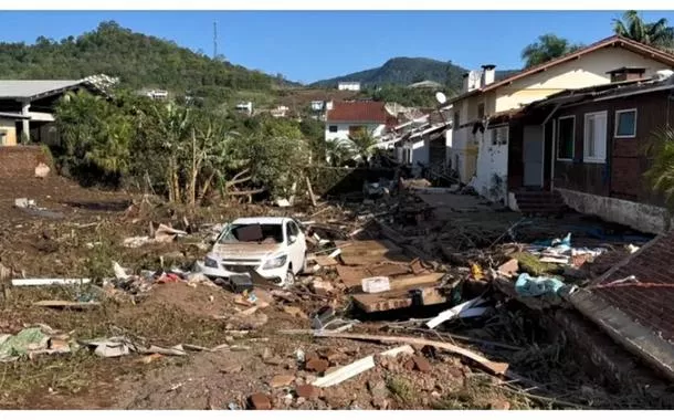 Quatro pessoas da mesma família morrem abraçadas no RS