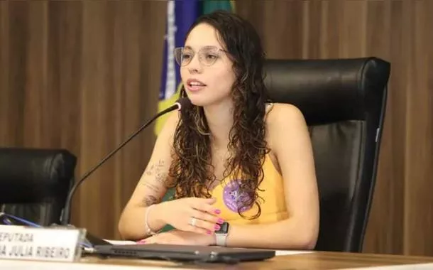 Deputada do PT denuncia projeto para privatizar a educação no Paraná