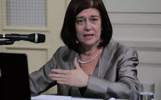 "Petrobras tem que acelerar exploração de petróleo por segurança energética", defende Magda Chambriard