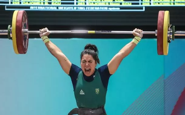 Amanda Schott confirma vaga no levantamento de peso nos Jogos Olímpicos de Paris