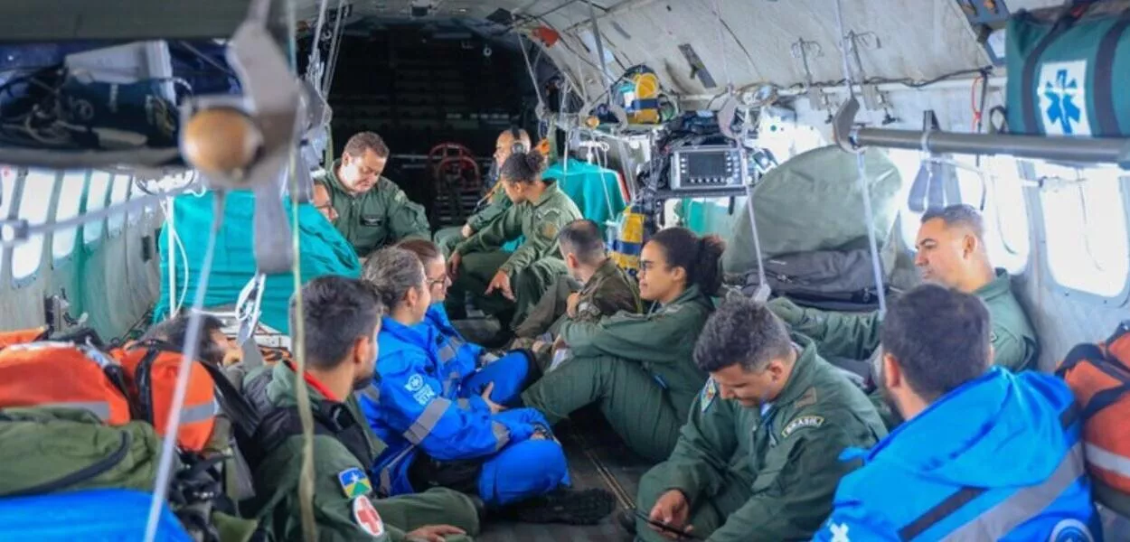 Transporte de pacientes em UTI Aérea