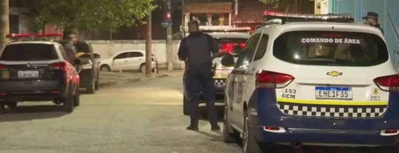 Policiais militares e agentes da GCM 