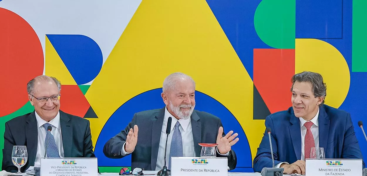 Da esq. para a dir.: Geraldo Alckmin, Lula e Fernando Haddad