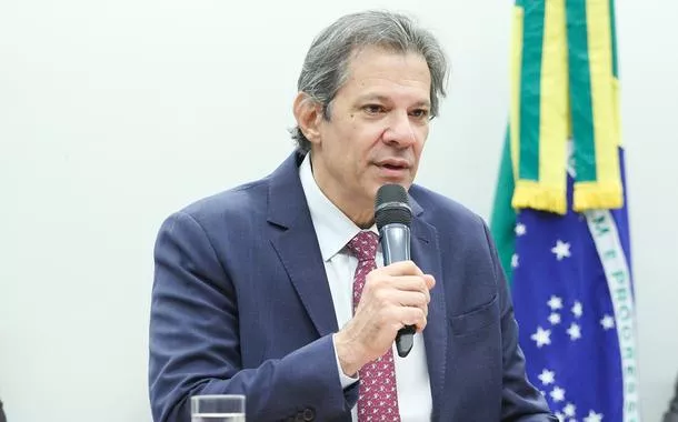 Haddad nega conversa sobre dólar e afirma que agenda com Lula é "exclusivamente fiscal"