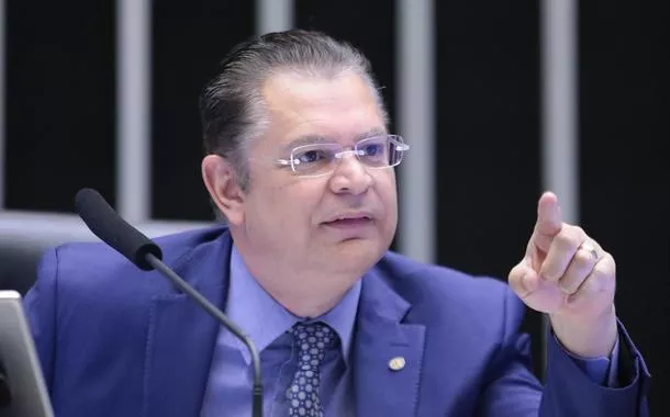 Líder do PL na Câmara diz que 'pessoalmente' é contra a cassação de Glauber Braga
