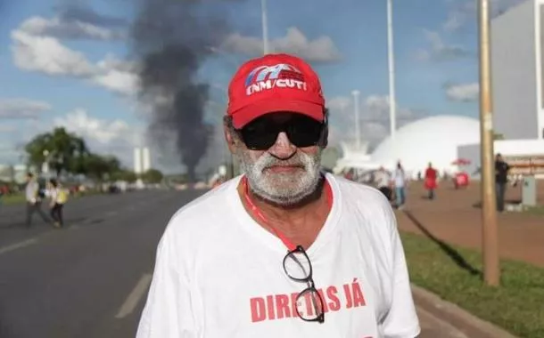 Jadir na resistência ao golpe contra a presidenta Dilma Rousseff, em Brasília, em 2016