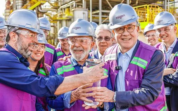 Presidente da República, Luiz Inácio Lula da Silva, durante visita à planta de produção de etanol de segunda geração, no Parque de Bioenergia Bonfim. Guariba - SP.