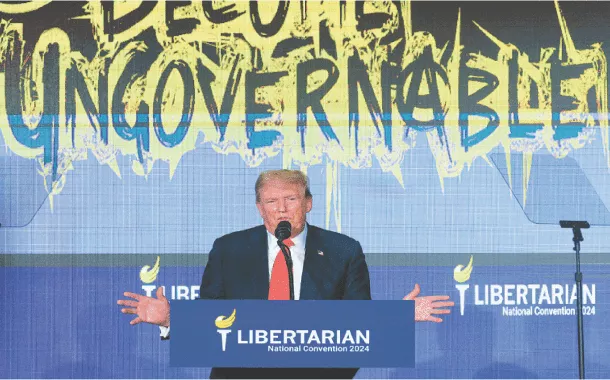 Trump é vaiado e hostilizado por multidão na convenção “libertária”