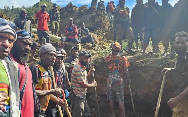 Deslizamento de terra em Papua Nova Guiné deixa mais de 2 mil pessoas soterradas