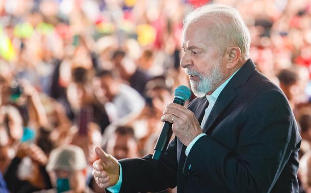 Lula anuncia doação de R$ 2 milhões em carnes para o RS