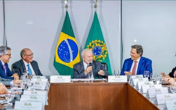 Lula sanciona lei que estimula incentivos fiscais e modernização do parque industrial brasileiro