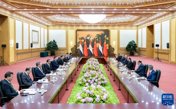 Xi Jinping discute relações bilaterais com presidente egípcio