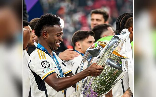 'Acabei custando pouco', brinca Vinicius Júnior após título na Champions League (vídeo)