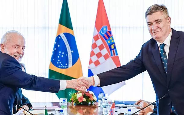 Presidente da República, Luiz Inácio Lula da Silva, durante reunião bilateral com o Presidente da República da Croácia, Zoran Milanović, no Palácio do Itamaraty. Brasília - DF.