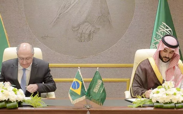 Em viagem à Arábia Saudita, Alckmin assina acordos nas áreas de Defesa e investimentos bilaterais