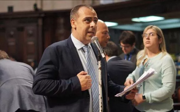 Deputado bolsonarista nomeado em secretaria responsável pela Uerj pediu a extinção da universidade