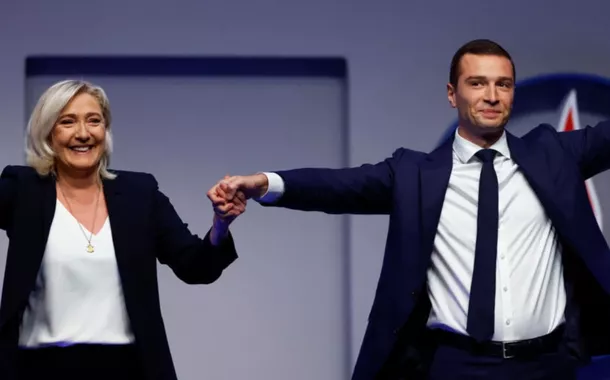 Líder da extrema-direita francesa, Jordan Bardella diz que este domingo é o "dia 1 do pós-Macron"