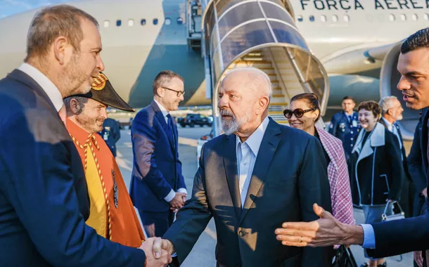 Presidente Luiz Inácio Lula da Silva durante chegada a Genebra, no Aeroporto Internacional da cidade suíça
