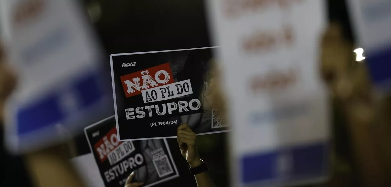 Manifestação de protesto contra o PL 1904/24