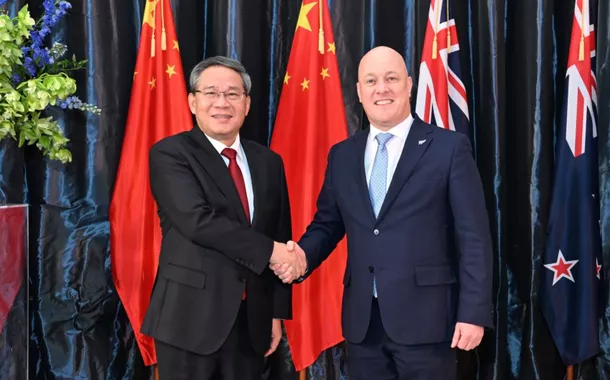 China e Nova Zelândia prometem expandir escopo comercial e aprofundar intercâmbio pessoal