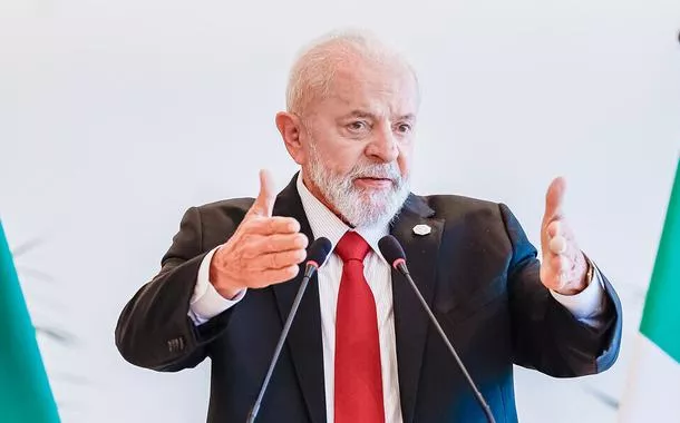 Taxa de juros a 10,5% não tem "nenhuma explicação", afirma Lula